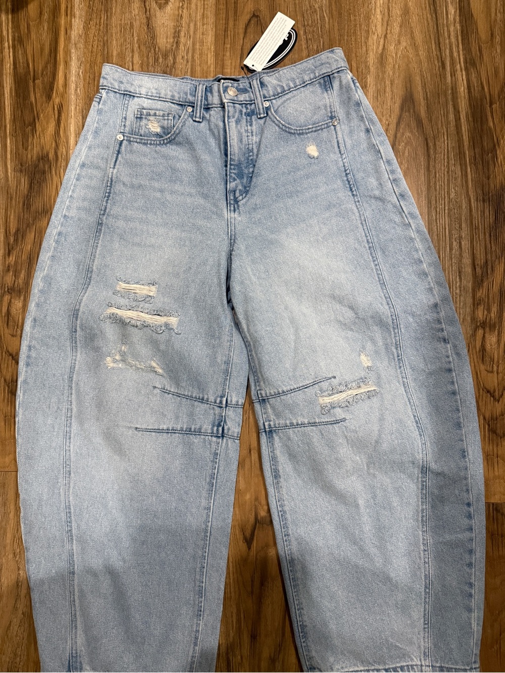 Women's Light Blue Distressed Ankle Jeans - Casual Cropped Fit